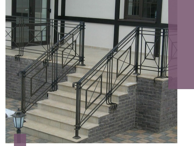 Перила для крыльца в Бугуруслане — монтаж, изготовление и установка