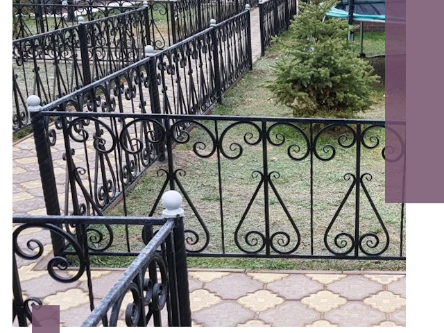Кованые газонные ограждения под ключ в Бугуруслане